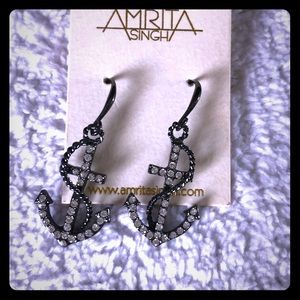 Black anchor earrings. Never been worn